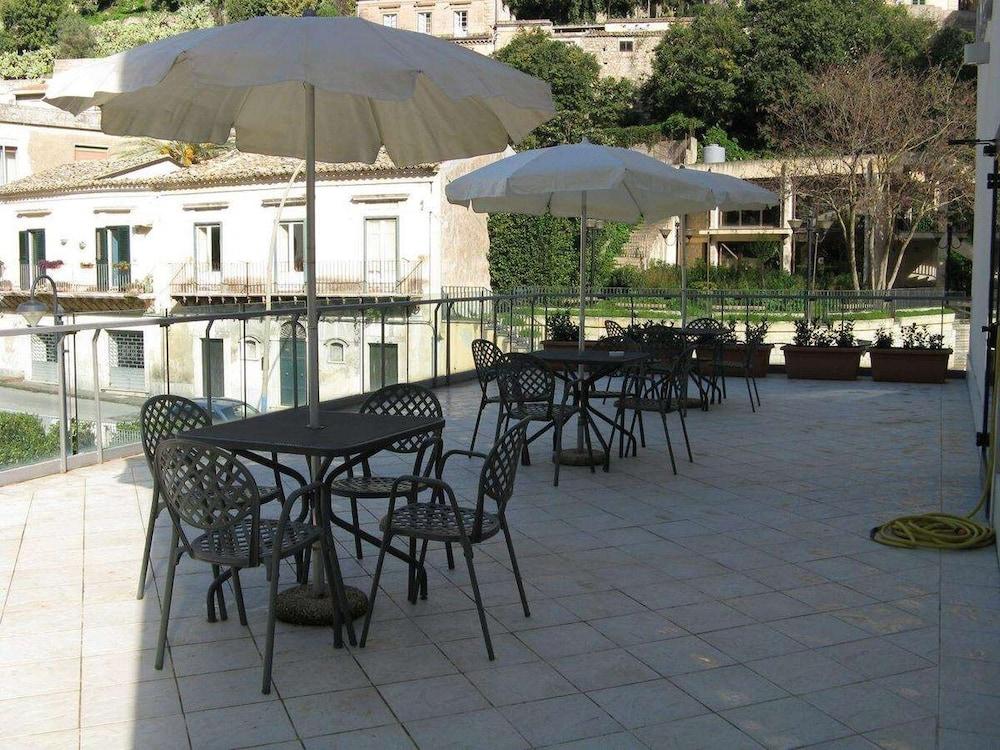 Hotel Principe D'Aragona, Sure Hotel Collection By BW Modica Exterior photo